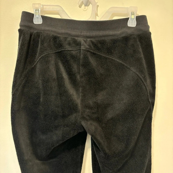Athleta Double Cozy Karma Black Velour Fleece Plush Sweat pant Jogger Athleisure - Picture 14 of 15